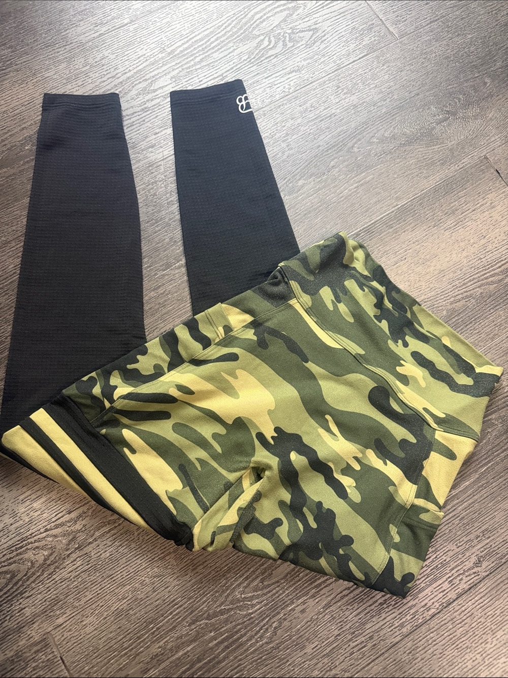 Bombshell Sportswear thigh high performance Camo Leggings in Green and Black